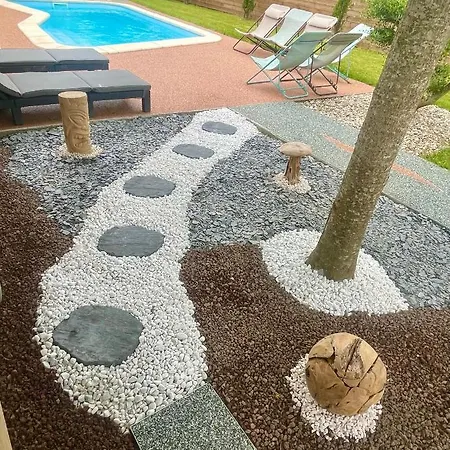 Casa de Férias Spa, Sauna Et Piscine Couverte Proche Riviere Aveyron *
