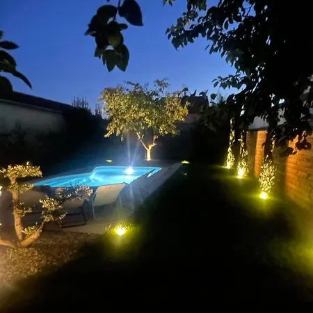 Spa, Sauna Et Piscine Couverte Proche Riviere Aveyron Casa de Férias *