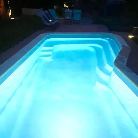 Spa, Sauna Et Piscine Couverte Proche Riviere Aveyron Casa de Férias Albias