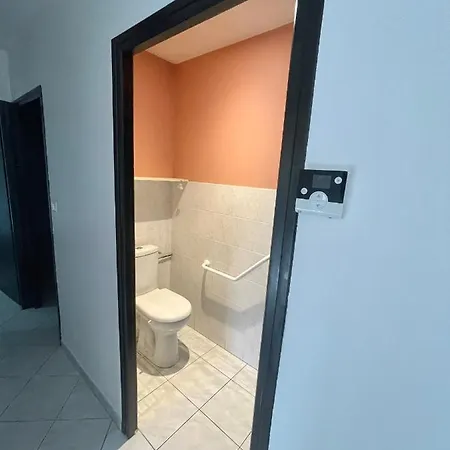 Casa de Férias Spa, Sauna Et Piscine Couverte Proche Riviere Aveyron *